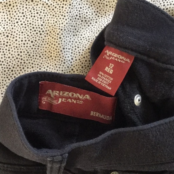 ☆Girl’s Arizona Bermuda Shorts Size 12 - Picture 3 of 3